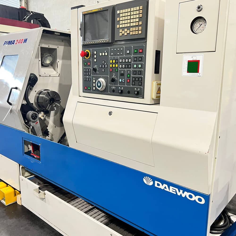 DOOSAN PUMA 240 MB CNC TORNA